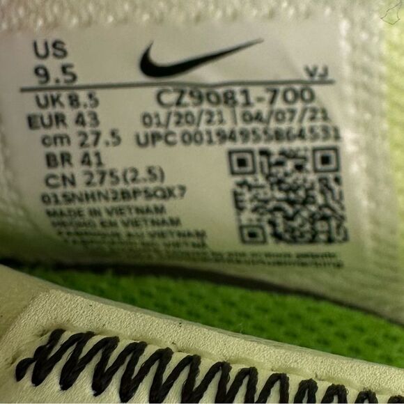 Rare Nike React Live Premium Barely Volt Green Pink Blue CZ9081-700 Mens 9.5 - Picture 8 of 8